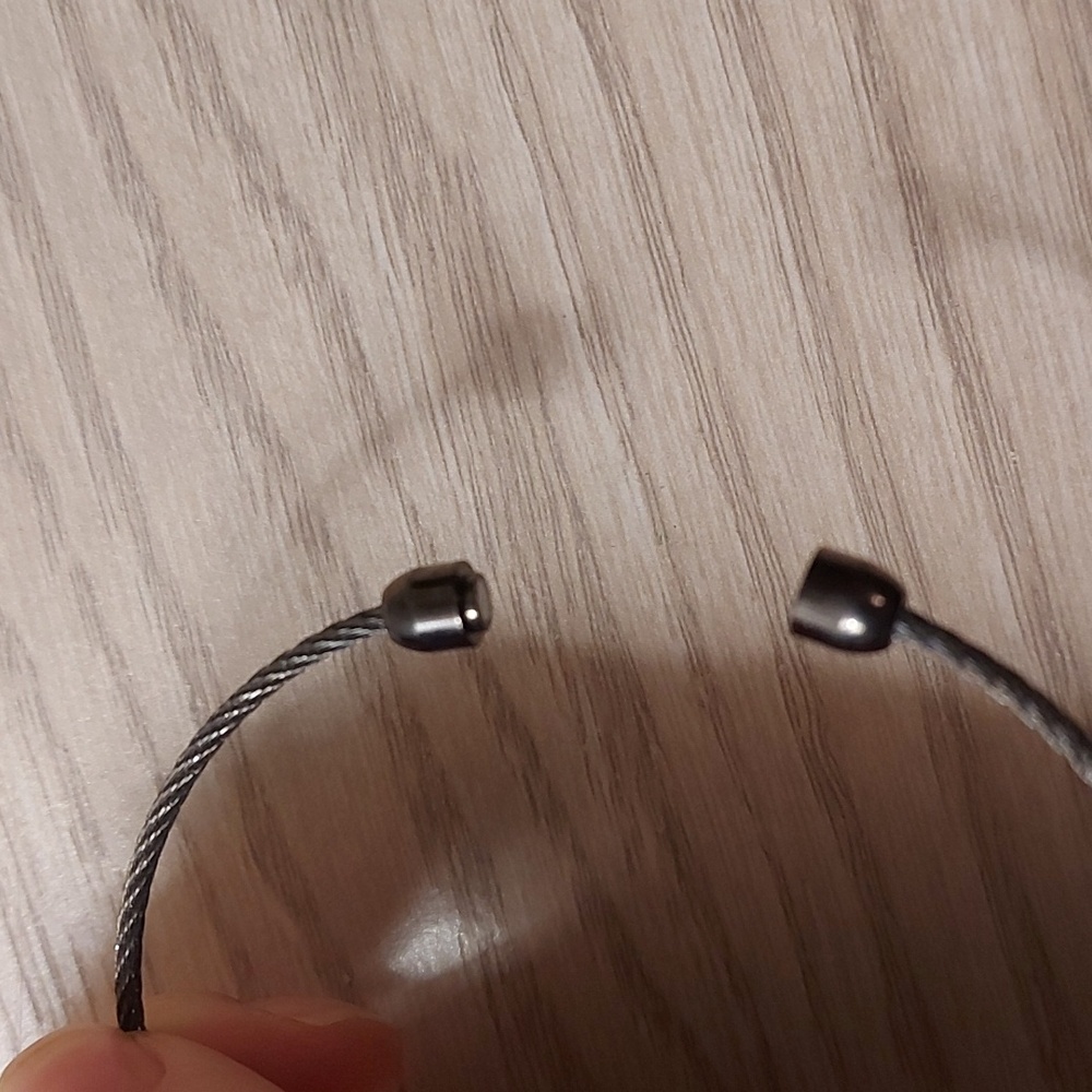 Black Cable Bracelet - Picture 3 of 3